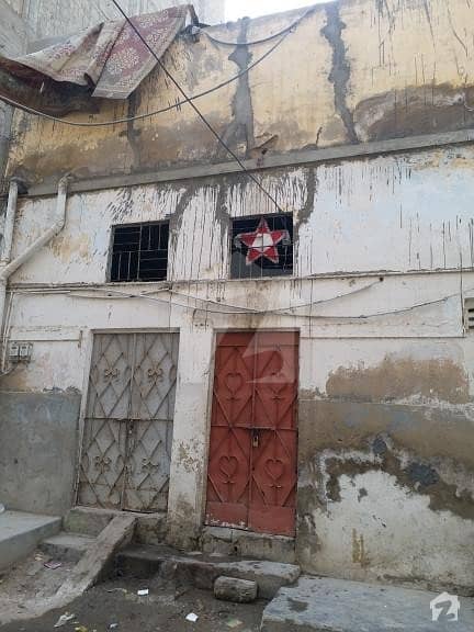 اختر کالونی جمشید ٹاؤن کراچی میں 4 کمروں کا 3 مرلہ مکان 1.1 کروڑ میں برائے فروخت۔