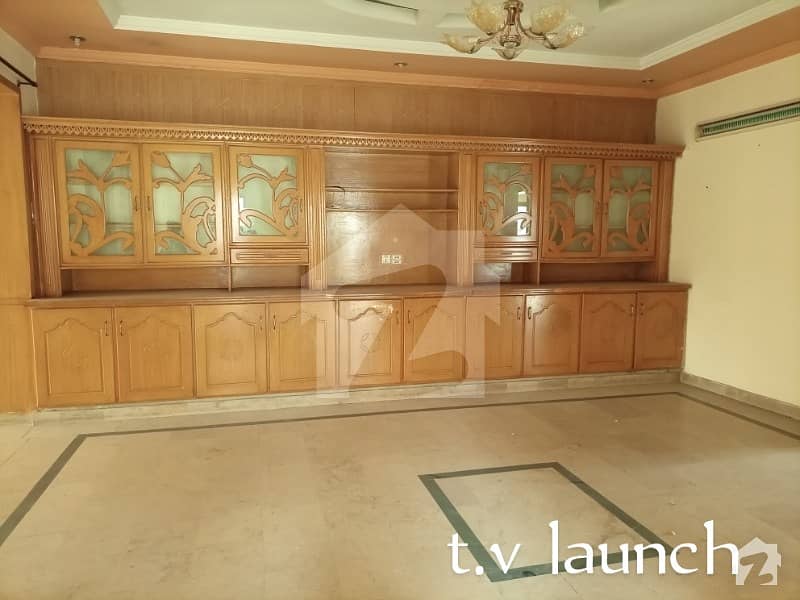 10 Marla Lower Portion For Rent In Model Colony Lahore