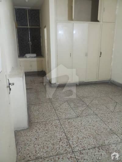 30x50 Double Storey House Beautiful Location In G-9 30x50 Double Storey House Beautiful Location In G-9