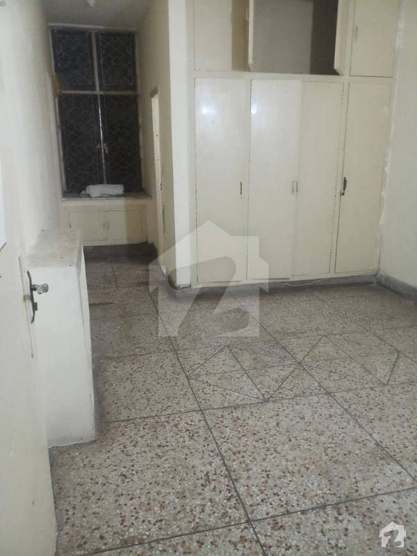30x50 Double Storey House Beautiful Location In G-9 30x50 Double Storey House Beautiful Location In G-9
