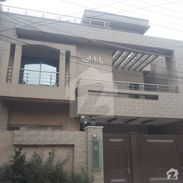 House In Sabzazar Scheme Sized 2250  Square Feet Is Available