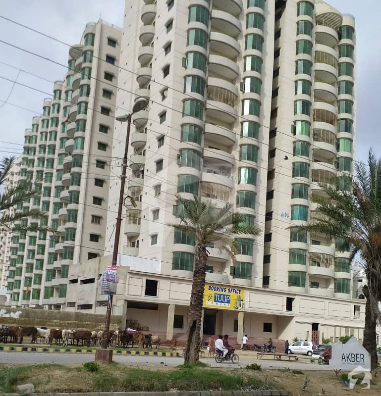 سکیم 33 کراچی میں 4 کمروں کا 16 مرلہ فلیٹ 2.35 کروڑ میں برائے فروخت۔