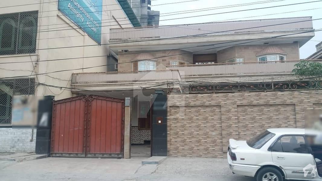 1 Kanal House In Stunning Canal Road Is Available For Rent