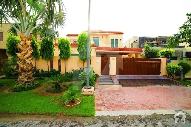 spanish design 1 kanal used bungalow for sale in phase 5