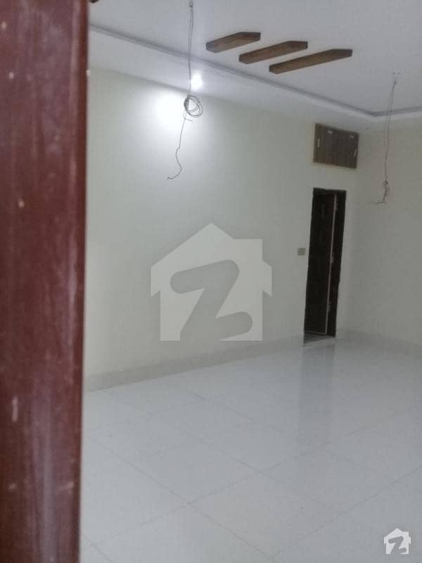 900  Square Feet Flat In Central Mozang For Rent