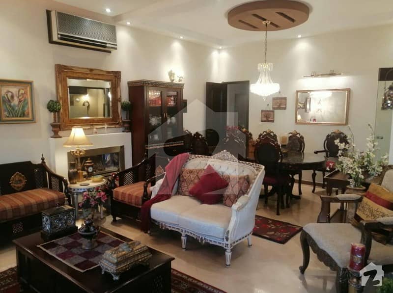 ڈی ایچ اے فیز 4 ڈیفنس (ڈی ایچ اے) لاہور میں 4 کمروں کا 10 مرلہ مکان 3.3 کروڑ میں برائے فروخت۔