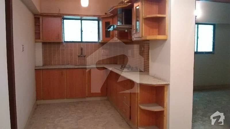 1250 Sq Ft 5 Rooms Bed DxD Apartment For Sale