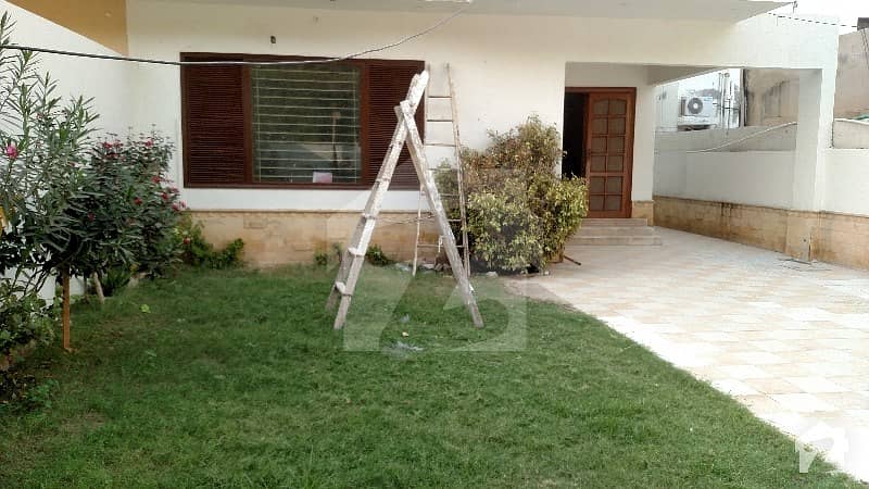 Bungalow For Rent 400 Yards Phase 6