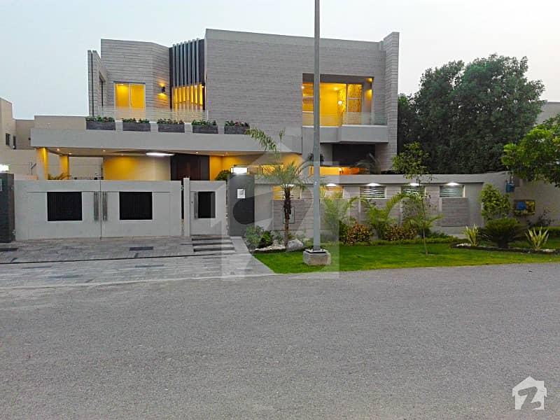 The Most Beautiful Modern Design 1 Kanal Brand New Bungalow For Sale