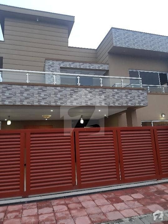 BAHRIA TOWN 1 KANAL HOUSE FOR SALE