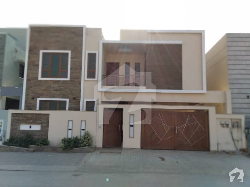 ڈی ایچ اے فیز 7 ایکسٹینشن ڈی ایچ اے ڈیفینس کراچی میں 5 کمروں کا 19 مرلہ مکان 7.3 کروڑ میں برائے فروخت۔