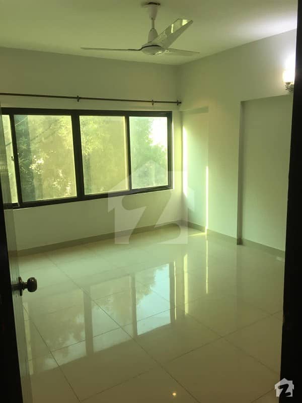 1700 Sq Ft Well Maintained Apartment Is Available For Rent