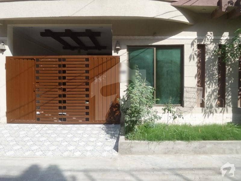 In Pak Arab Housing Society 5 Marla House For Rent