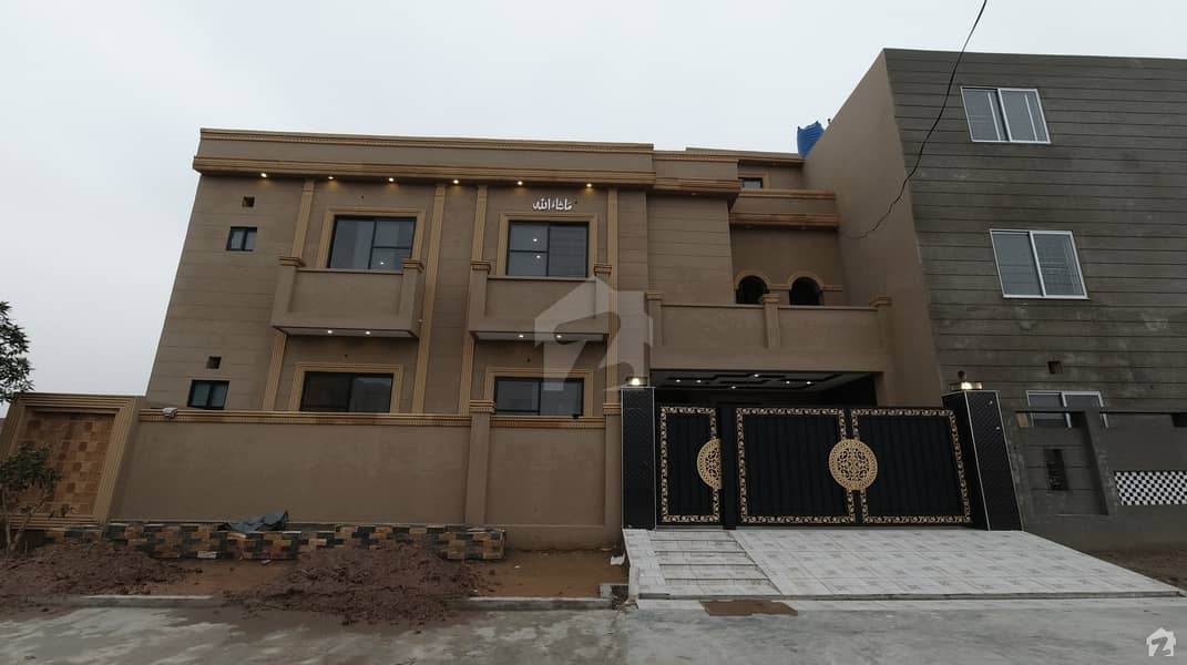 A Stunning House Is Up For Grabs In Nasheman-e-Iqbal Phase 2 - Block A