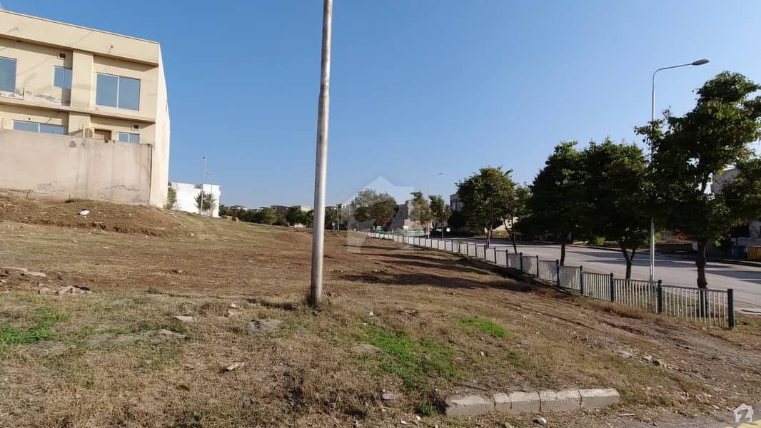 Boulevard Park Face Plot Available For Sale In Bahria Town Phase 8  Rafi Block