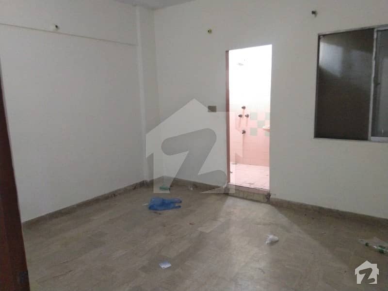 ڈیفینس ویو سوسائٹی کراچی میں 6 کمروں کا 5 مرلہ مکان 1.8 کروڑ میں برائے فروخت۔