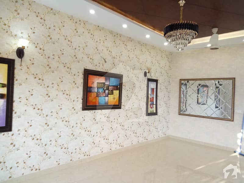 5 MARLA BRAND NEW BEAUTIFUL LUXURY HOUSE NEAR TO HUGE PARK FOR SALE VERY CHEAPEST PRICE