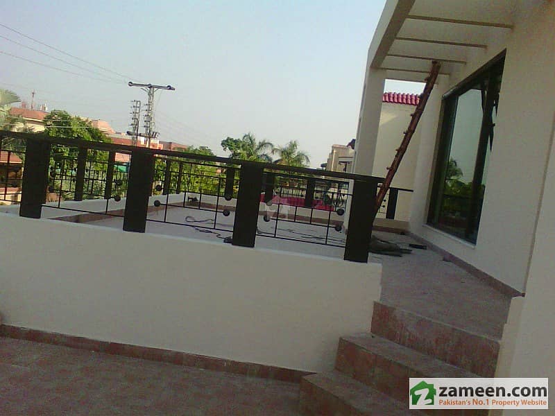 1 Kanal Upper Portion For Rent In Phase 4 AA Block