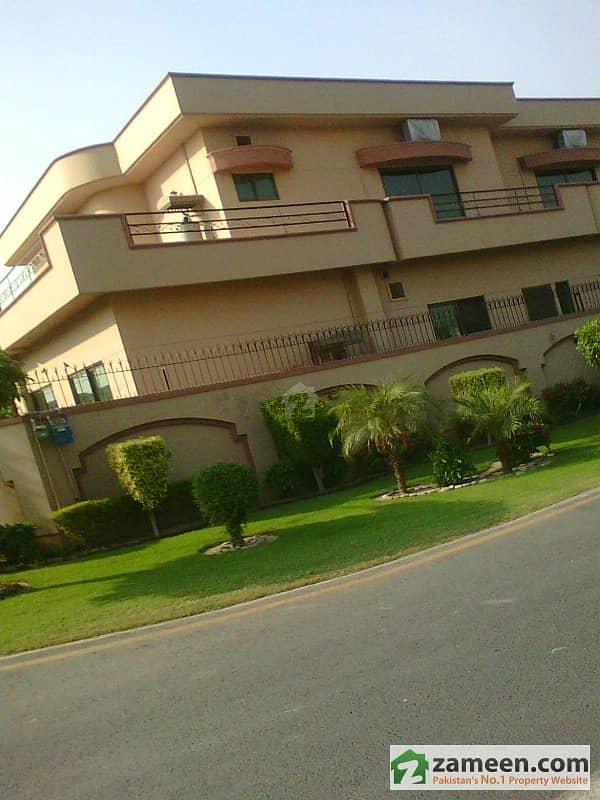 1 Kanal Stylish Beautiful Upper Portion For Rent In DHA Phase 4