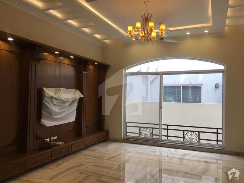 10 Marla Upper Portion Available For Rent In DHA Defence