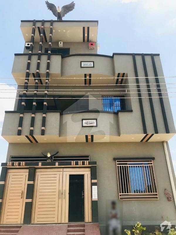 ابوذرغفاری کوآپریٹو ہاؤسنگ سوسائٹی سکیم 33 - سیکٹر 53-اے سکیم 33 کراچی میں 6 کمروں کا 7 مرلہ مکان 1.9 کروڑ میں برائے فروخت۔