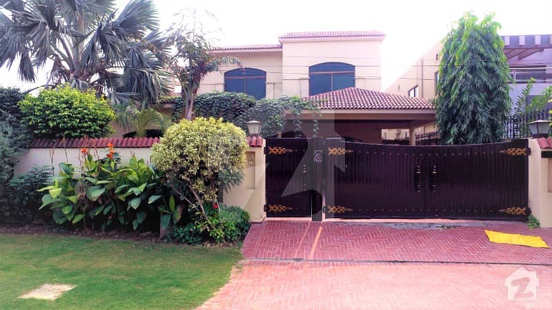 Spanish Style One Kanal Luxury Villa Available On Rent Gift For Phase 4 Lover Once Visit