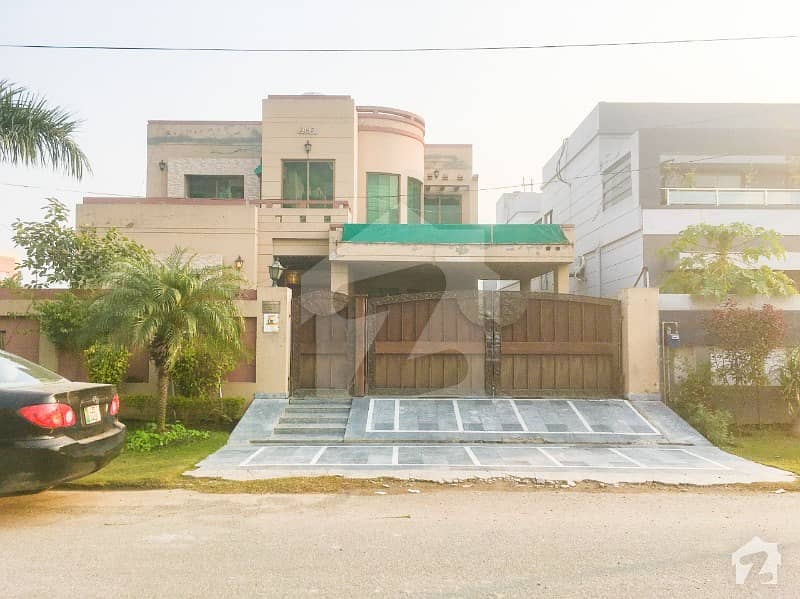 1 Kanal Residential House For Sale Phase 8 Air Avenue Block Q DHA Lahore