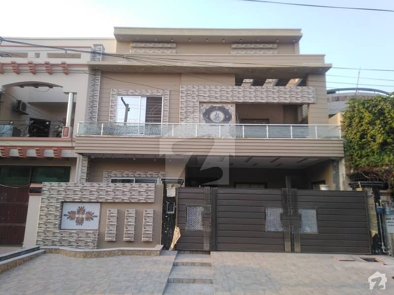 Spacious 2700  Square Feet House Available For Sale In Johar Town