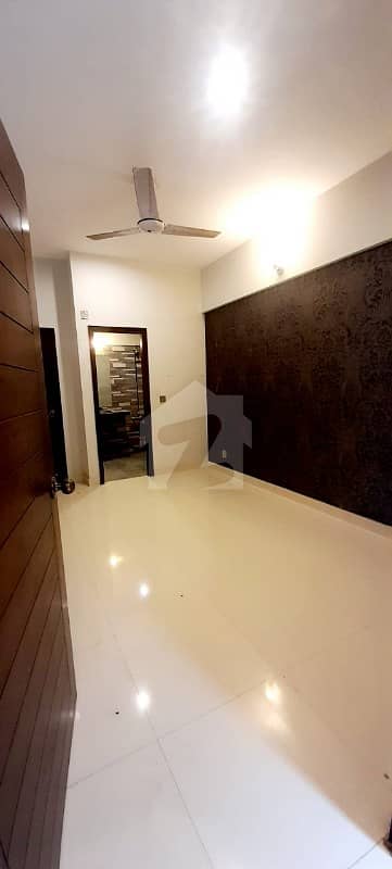 950  Square Feet Flat For Sale In Dha Defence