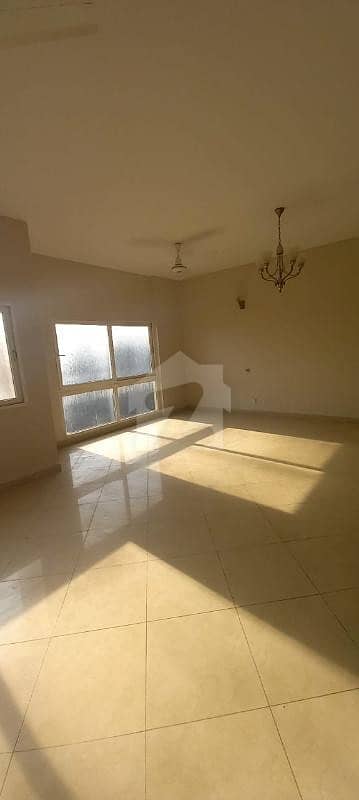 4 Bedrooms Very Well Maintained Apartment Is Available For Rent
