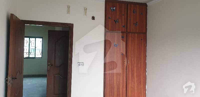 One Bed With   Specious  Tv  Apartment Available For Rent