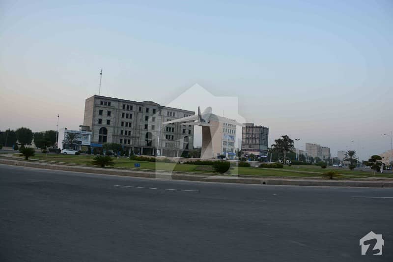 5 Marla Boulevard Commercial Plot For Sale Near To Main Gate Of Bahria Orchard