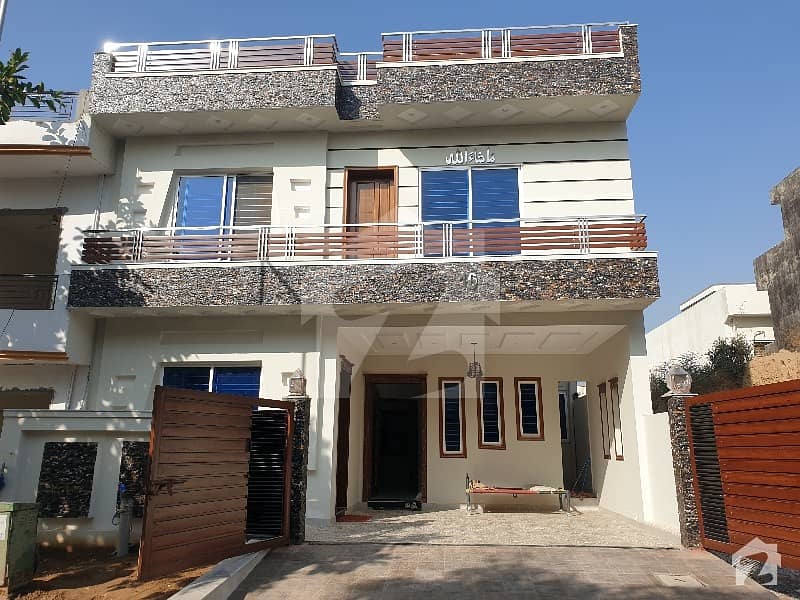 Brand new house 30x60 pindi face  40 feet wide prime location available for sale in G-13