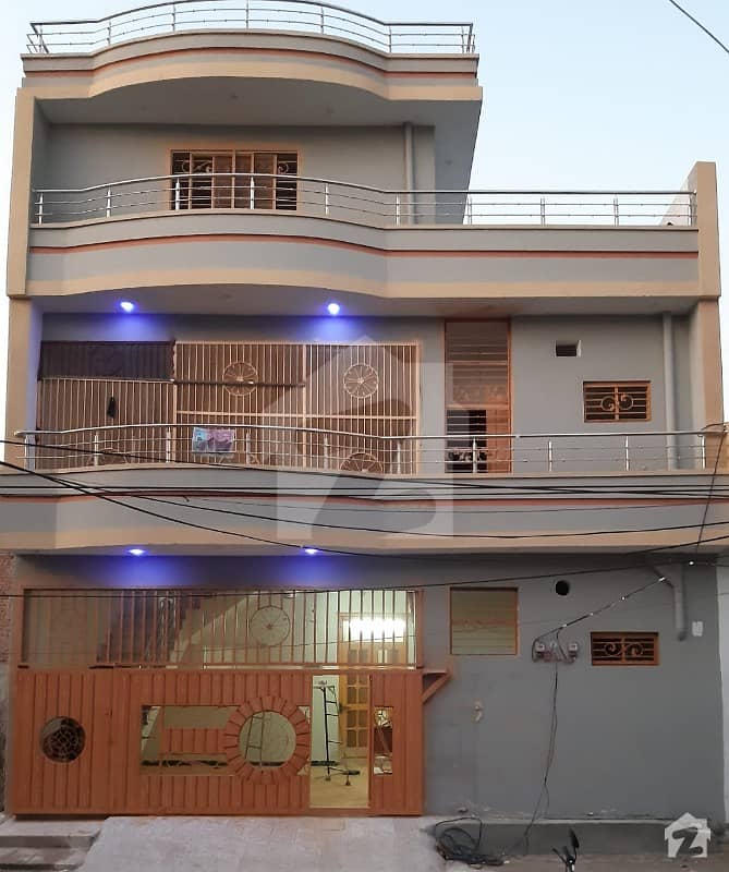 حسن کالونی جی ٹی روڈ ٹیکسلا میں 4 کمروں کا 5 مرلہ مکان 1.25 کروڑ میں برائے فروخت۔