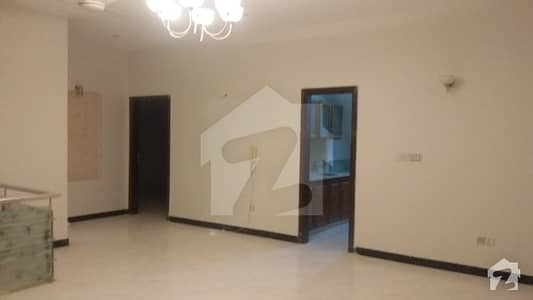 300 Sqyards Banglow Prime Locationin Phase 4 Fully Renovated 300 Sqyards Banglow Prime Locationin Phase 4 Fully Renovated