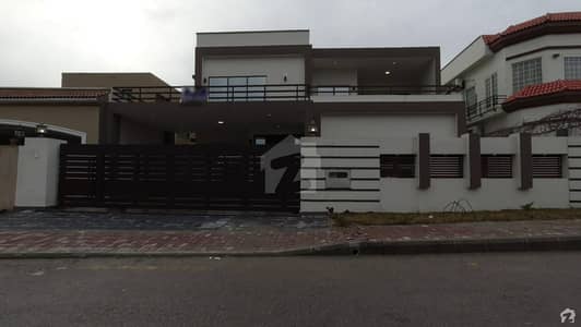 بحریہ ٹاؤن فیز 5 بحریہ ٹاؤن راولپنڈی راولپنڈی میں 5 کمروں کا 1 کنال مکان 5.5 کروڑ میں برائے فروخت۔ بحریہ ٹاؤن فیز 5 بحریہ ٹاؤن راولپنڈی راولپنڈی میں 5 کمروں کا 1 کنال مکان 5.5 کروڑ میں برائے فروخت۔
