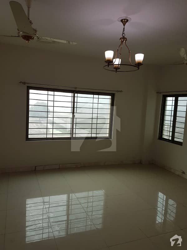2700  Square Feet Flat For Rent Is Available In Askari