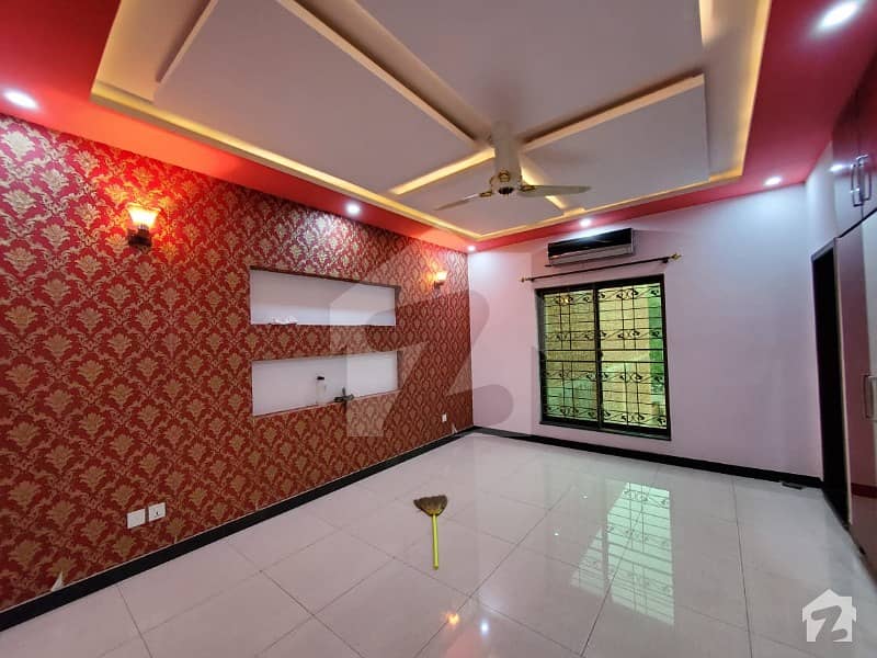 10 Marla Newly Constructed Upper Portion for Rent in Rafi Block Bahria Town Lahore