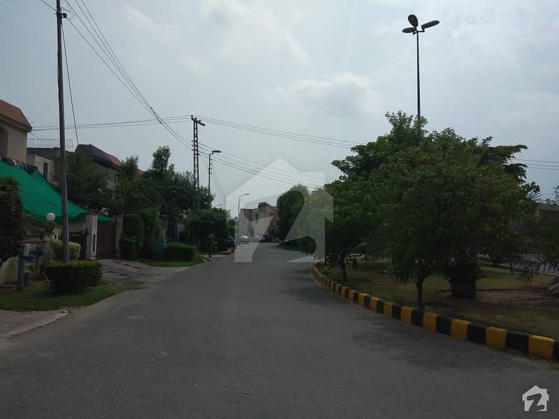 امپیریل گارڈن ہومز پیراگون سٹی لاہور میں 6 مرلہ مکان 1.15 کروڑ میں برائے فروخت۔
