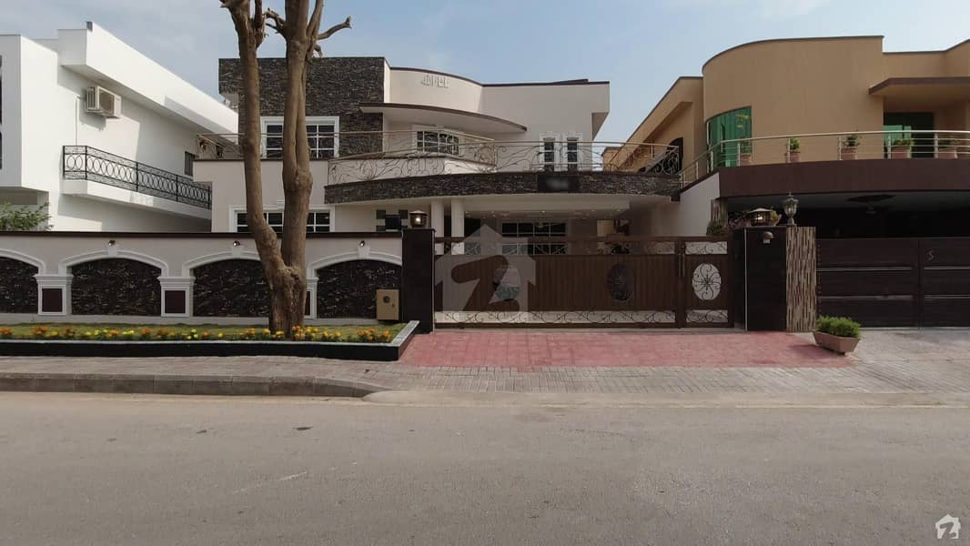 1 Kanal 3 Stories House For Sale In Bahria Town Phase 4