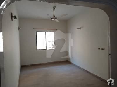 ڈی ایچ اے فیز 2 ایکسٹینشن ڈی ایچ اے ڈیفینس کراچی میں 2 کمروں کا 4 مرلہ فلیٹ 30 ہزار میں کرایہ پر دستیاب ہے۔