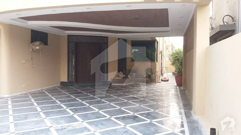 1 Kanal Bungalow For Rent At Prime Location in Dha Phase 4
