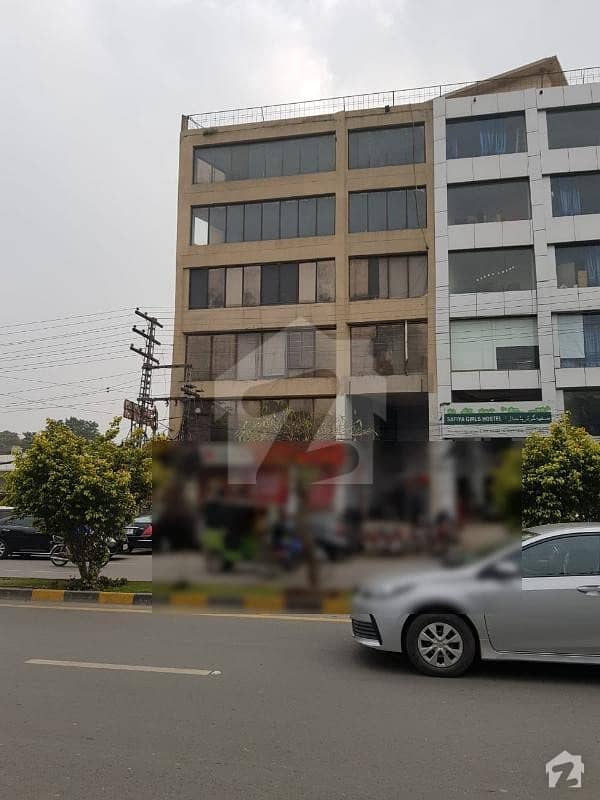 ایجرٹن روڈ لاہور میں 1.5 کنال عمارت 36 کروڑ میں برائے فروخت۔ ایجرٹن روڈ لاہور میں 1.5 کنال عمارت 36 کروڑ میں برائے فروخت۔
