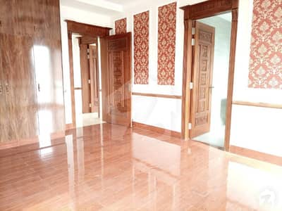 Upper Portion In Dha Defence Sized 4500 Square Feet Is Available Upper Portion In Dha Defence Sized 4500 Square Feet Is Available