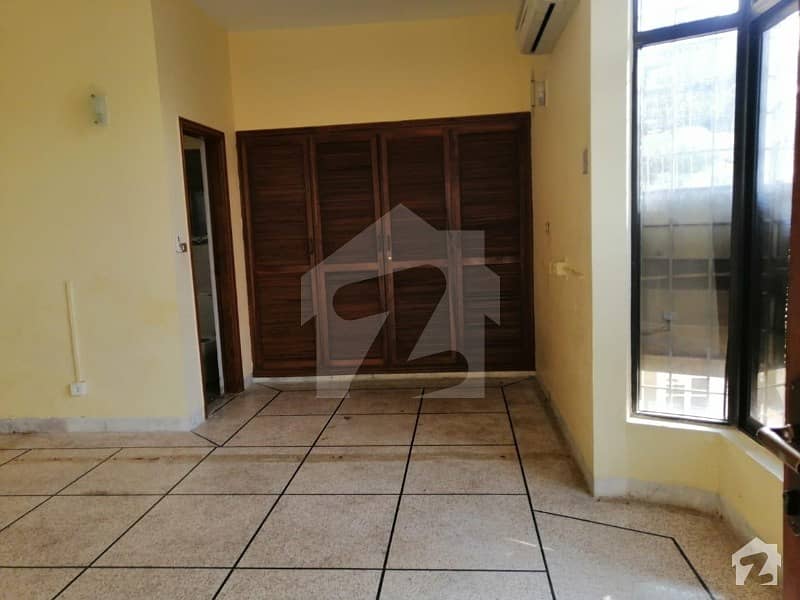 F8  5 Bedroom House With Attached Baths Avaialbe