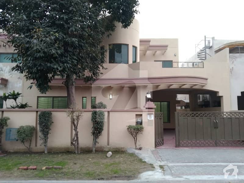 10 Marla 04 Bedroom House Available For Rent in Askari 10 SectorA Lahore Cantt