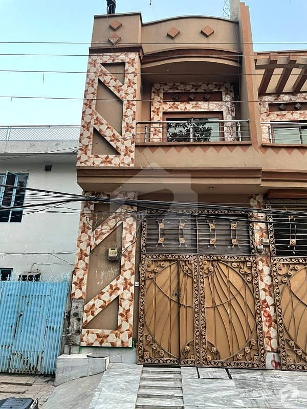 سمن آباد لاہور میں 3 کمروں کا 3 مرلہ مکان 73 لاکھ میں برائے فروخت۔