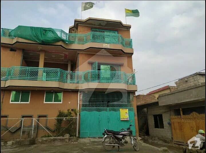 1125  Square Feet House In Koral Chowk Is Available