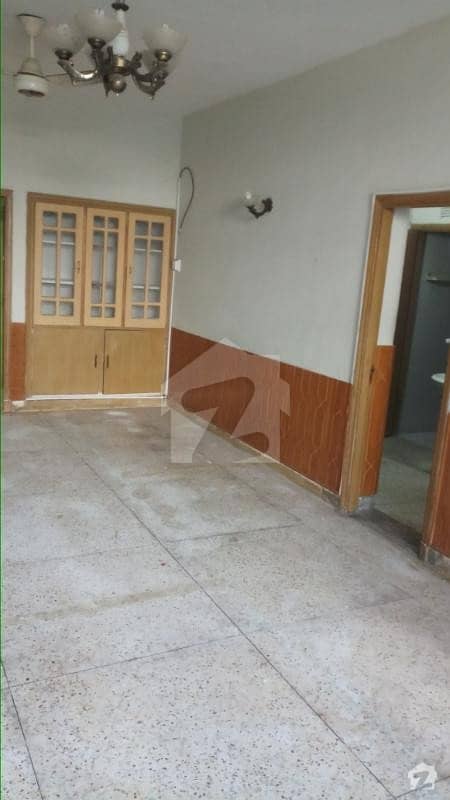 House Of 2100  Square Feet In G-6 For Sale