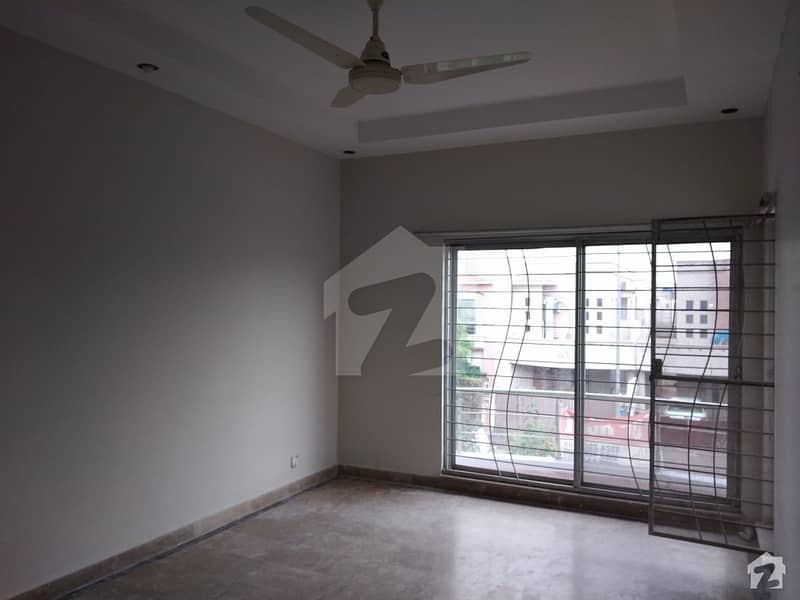 Upper Portion Of 10 Marla In Paragon City For Rent